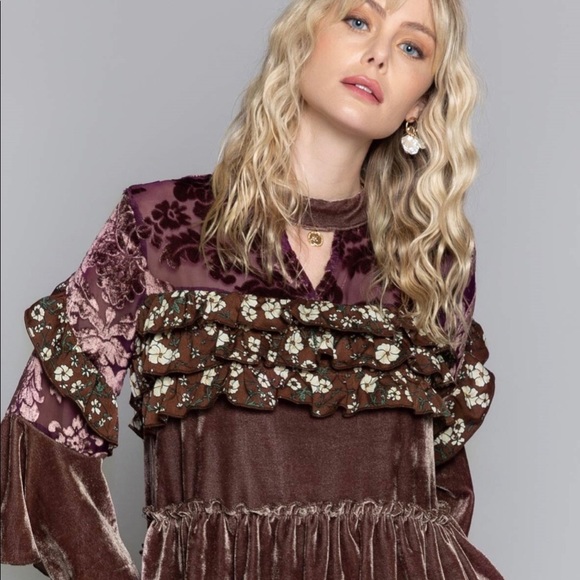 3/$30 POL Gorgeous Coco Color Velvet Peplum top - Picture 8 of 9